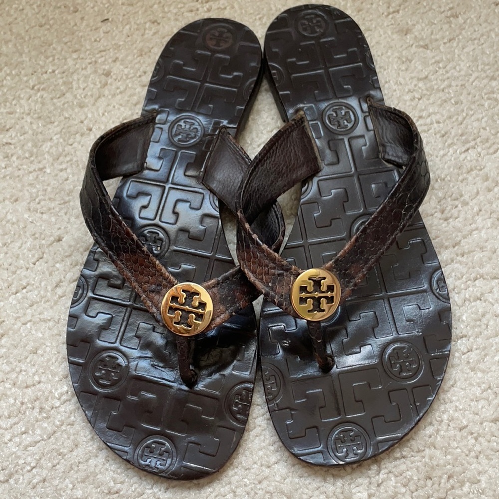 Tory Burch Thora brown snakeskin sandals size 6